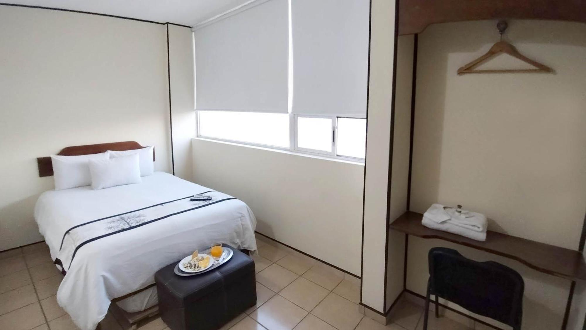 Hotel Mateos 1215 León Dış mekan fotoğraf
